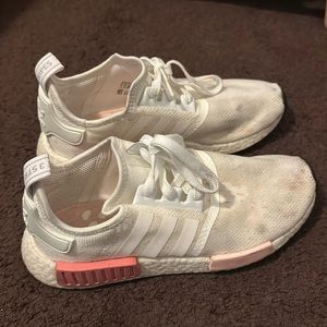 Adidas NMD r1 white rose sneaker